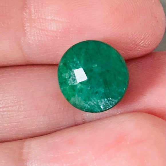Genuine emerald - Picture 2 of 3